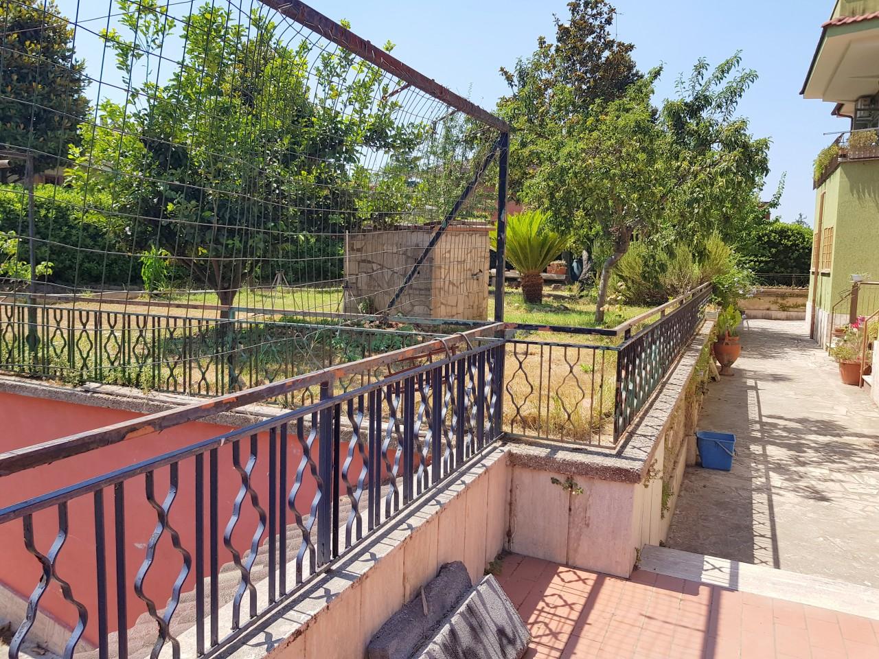 6غرفة فيلا في Rome, Italy رقم 113425