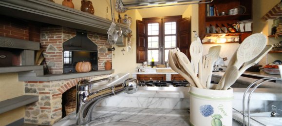 4 bedrooms Villa in Monsummano Terme, Italy No. 46991 2