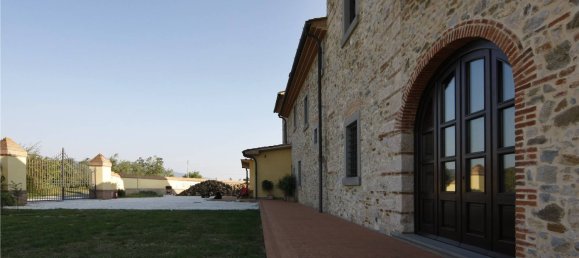 4 bedrooms Villa in Monsummano Terme, Italy No. 46991 11