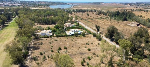 4640m² Land in Alvor, Portugal No. 143359 2