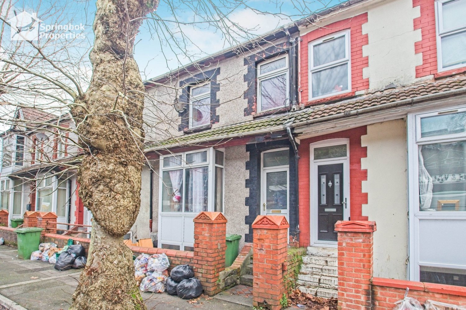  House in Pontypridd, United Kingdom No. 2402