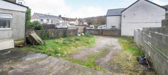  House in Pontypridd, United Kingdom No. 2402 20