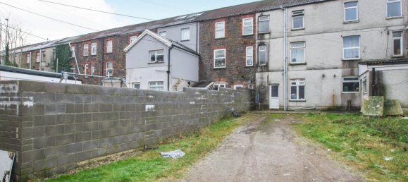  House in Pontypridd, United Kingdom No. 2402 11