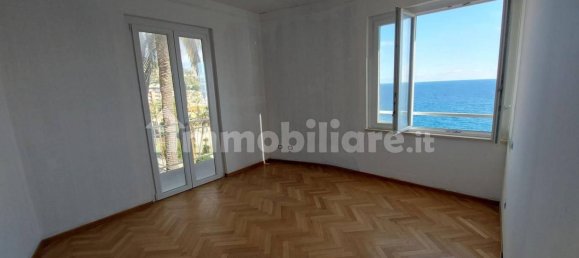 Квартира с 3 спальнями в Бордигера, Италия № 319256 12