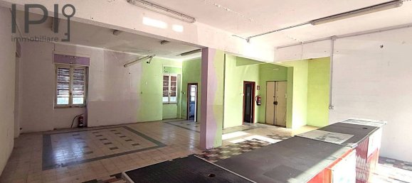 Gewerbliche Immobilie in Carcare, Italy 130m², Nr. 301916 2