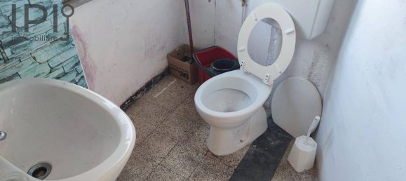 Gewerbliche Immobilie in Carcare, Italy 130m², Nr. 301916 8