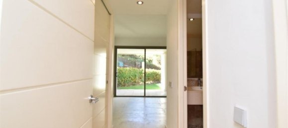 2 Schlafzimmer Wohnung in Marbella, Spain, Nr. 73045 8