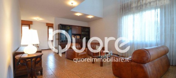 4 bedrooms Villa in Udine, Italy No. 121936 17