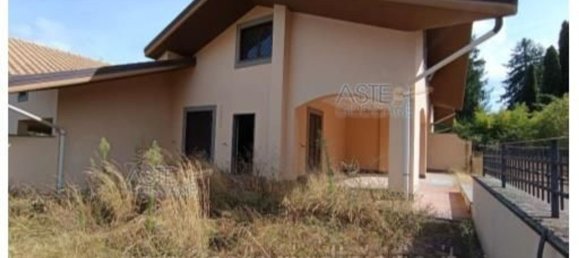 5 rooms Apartment in Rocca di Papa, Italy No. 283086 3