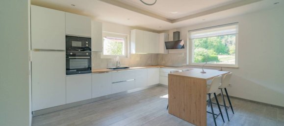 Вилла с 3 спальнями в Бернеццо, Италия № 287010 3