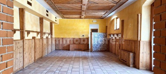 720m² Commercial property in Dolcè, Italy No. 326179 4