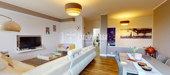 4 rooms Apartment in Rivoli, Italy No. 83154 22