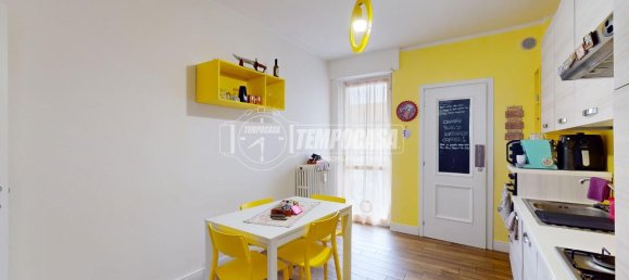 4 rooms Apartment in Rivoli, Italy No. 83154 11