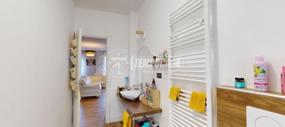 4 rooms Apartment in Rivoli, Italy No. 83154 31