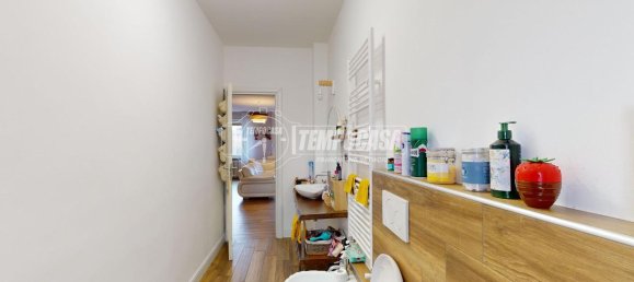 4 rooms Apartment in Rivoli, Italy No. 83154 16