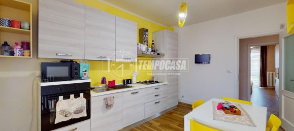 4 rooms Apartment in Rivoli, Italy No. 83154 12