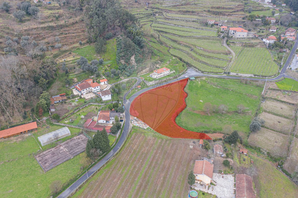 Земельный участок 3700м² в Аркуш ди Валдевеш, Португалия № 62959