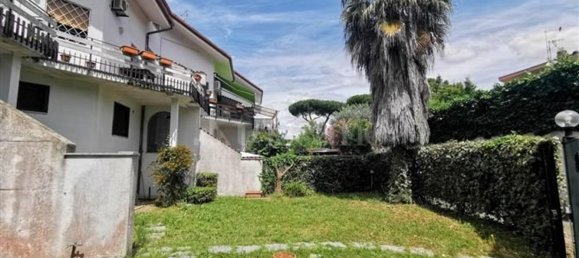 3 rooms Apartment in Rome, Italy No. 112511 7