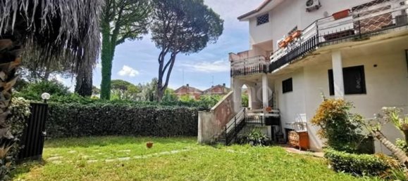 3 rooms Apartment in Rome, Italy No. 112511 6