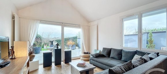 Casa de 3 dormitorios en Chartres, France No. 51998 3