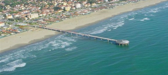 8 rooms House in Camaiore, Italy No. 40665 17