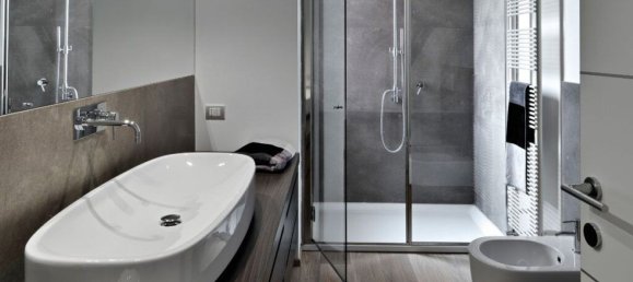 8 rooms House in Camaiore, Italy No. 40665 6