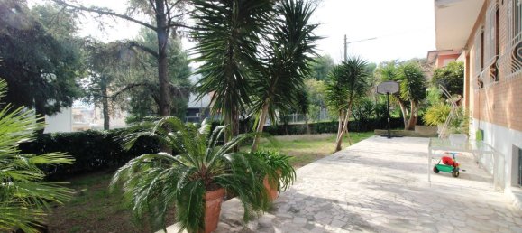 6 غرف نوم فيلا في Civitanova Marche, Italy رقم 351498 6