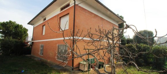 6 غرف نوم فيلا في Civitanova Marche, Italy رقم 351498 9