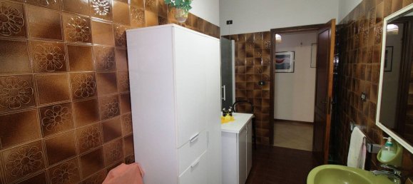 6 غرف نوم فيلا في Civitanova Marche, Italy رقم 351498 30