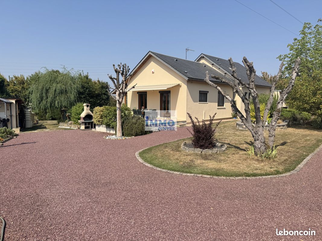 5 bedrooms House in Aveyron, France No. 338746