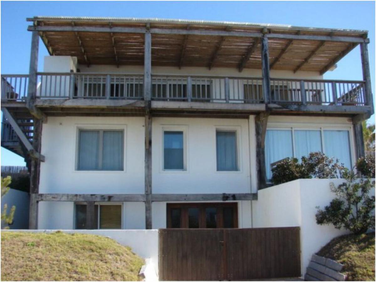 6 bedrooms House in Maldonado, Uruguay No. 3053