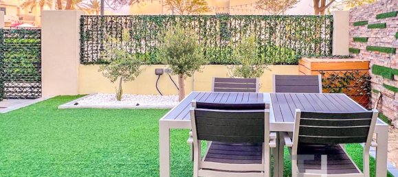 4 Schlafzimmer Stadthaus in Town Square, UAE, Nr. 30621 13