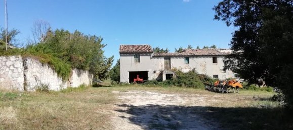 7 bedrooms House in San Severino Marche, Italy No. 149314 12