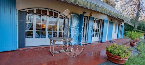 3 bedrooms Villa in Ameglia, Italy No. 90241 3