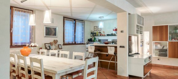 2 bedrooms Villa in Sarnico, Italy No. 270881 24