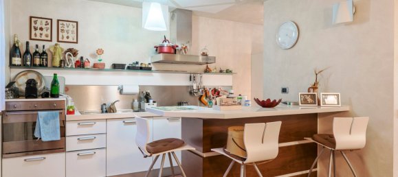 2 bedrooms Villa in Sarnico, Italy No. 270881 25