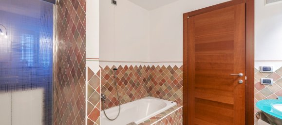 2 bedrooms Villa in Sarnico, Italy No. 270881 28