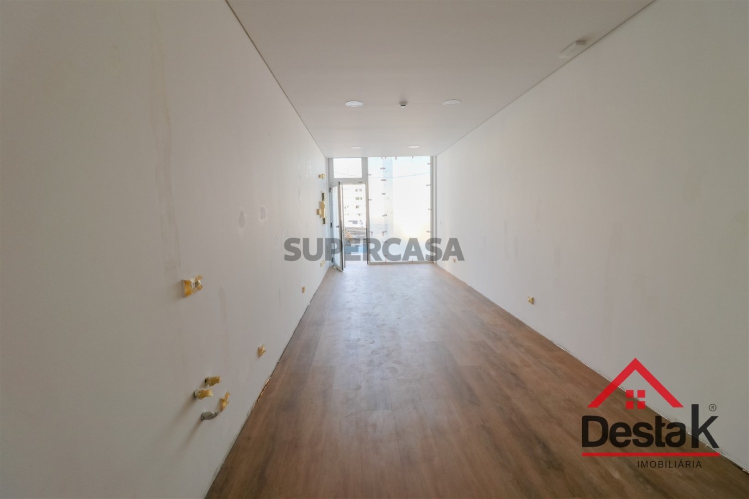 Propiedad comercial en Viseu, Portugal 110 m² No. 159128
