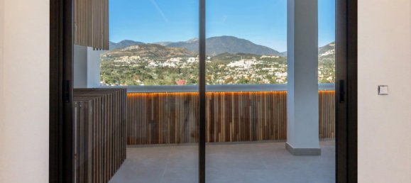 2 bedrooms Penthouse in Marbella, Spain No. 126517 17