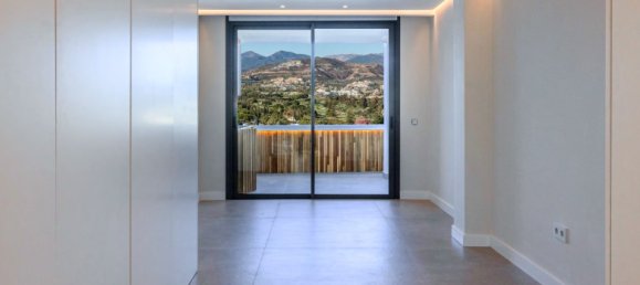 2 bedrooms Penthouse in Marbella, Spain No. 126517 12