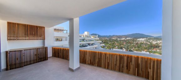 2 bedrooms Penthouse in Marbella, Spain No. 126517 2