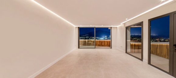 2 bedrooms Penthouse in Marbella, Spain No. 126517 21