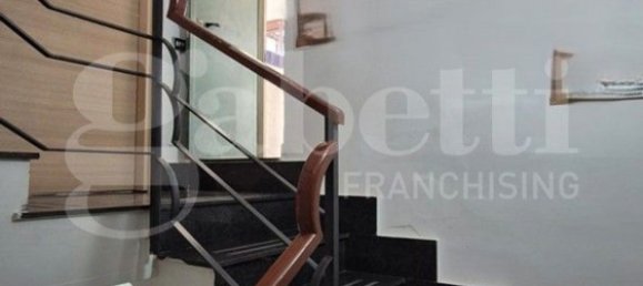 4 Schlafzimmer Wohnung in Torre Annunziata, Italy, Nr. 340055 19