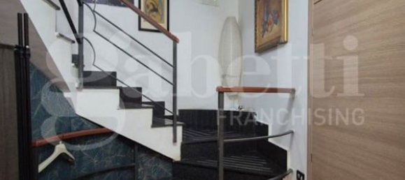 4 Schlafzimmer Wohnung in Torre Annunziata, Italy, Nr. 340055 13