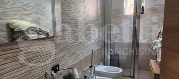 4 Schlafzimmer Wohnung in Torre Annunziata, Italy, Nr. 340055 6