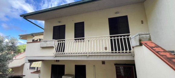 Apartamento de 3 divisões em Rosignano Marittimo, Italy N.º 49221 2