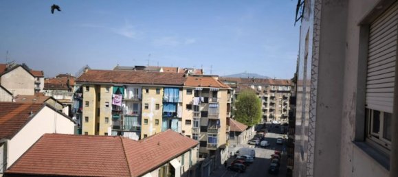 3 rooms Apartment in Turin, Italy No. 277343 5