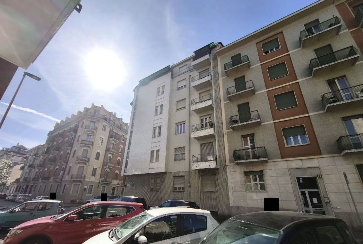 3 rooms Apartment in Turin, Italy No. 277343