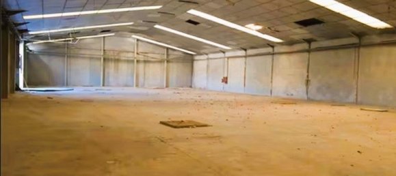 1351m² Warehouse in Valencia, Spain No. 187172 5