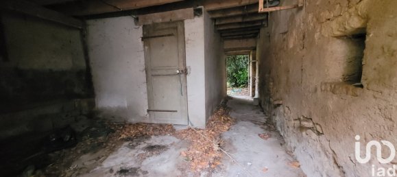 2 bedrooms House in Saint-Pierre-les-Etieux, France No. 151913 16